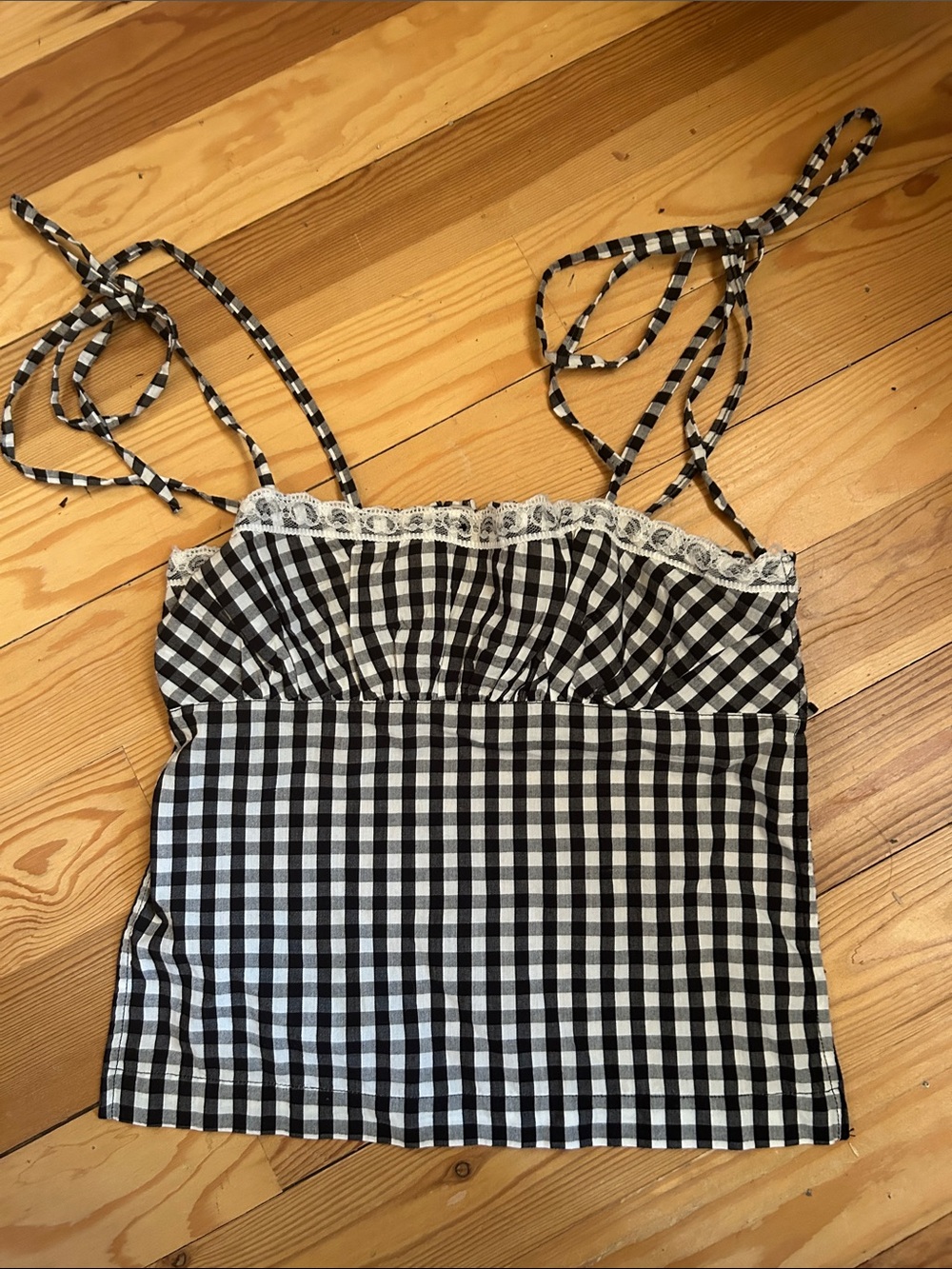 Kimchi Blue Black & White Gingham Smocked Crop Top - Picture 1 of 4